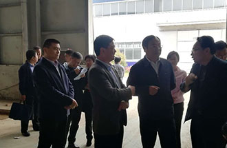 市委常委、常務(wù)副市長(zhǎng)吳祖明調(diào)研愛德時(shí)代新能源項(xiàng)目的建設(shè)工作-軟電池車間凈化工程（志遠(yuǎn)凈化）施工中（圖2）
